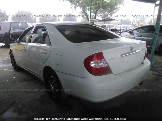 4T1BE32K13U178695 - 2003 TOYOTA CAMRY LE/XLE/SE Ақ фото 3