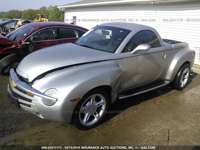 1GCES14H35B115628 - 2005 CHEVROLET SSR 银色 照片 2