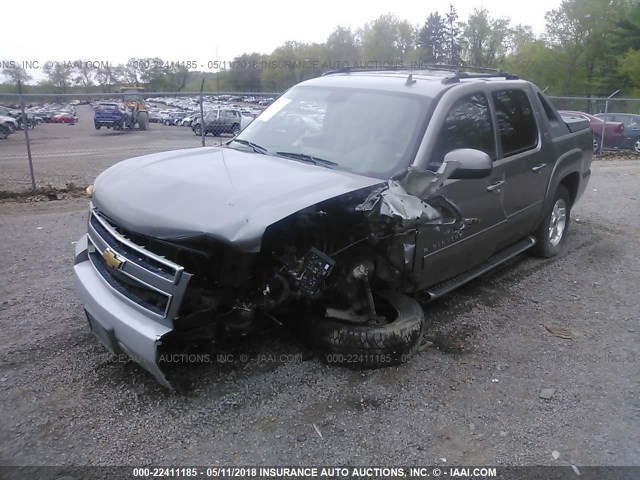 3GNTKFE73CG215038 - 2012 CHEVROLET AVALANCHE LT GRAY photo 2