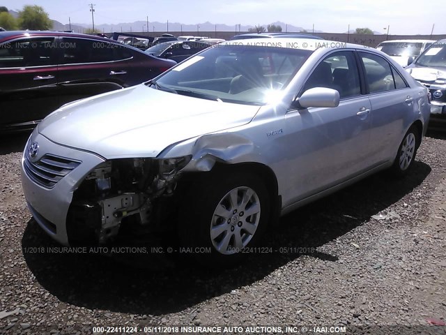 4T1BB46K27U003175 - 2007 TOYOTA CAMRY NEW GENERAT HYBRID SILVER photo 2