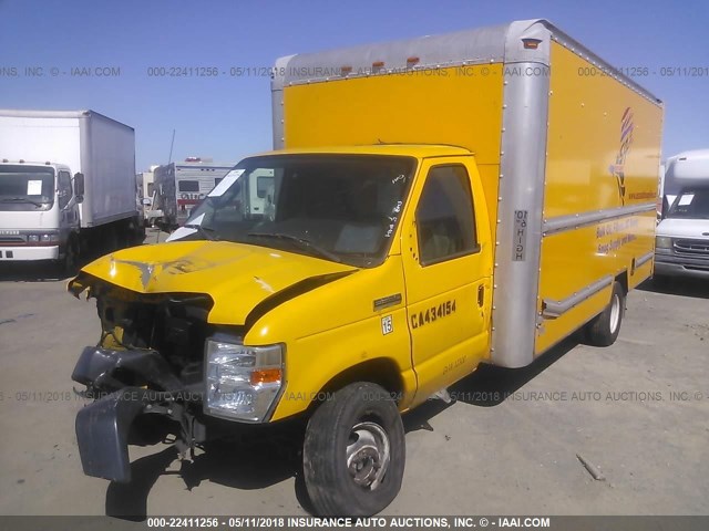 1FDWE3FS2CDA64670 - 2012 FORD ECONOLINE E350 SUPER DUTY CTWAY VAN YELLOW photo 2