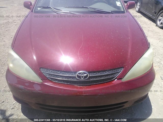 4T1BF32K82U016168 - 2002 TOYOTA CAMRY LE/XLE/SE RED photo 6
