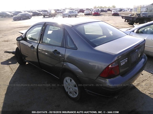 1FAFP34N87W157866 - 2007 FORD FOCUS ZX4/S/SE/SES GRAY photo 3