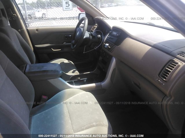 2HKYF18103H574142 - 2003 HONDA PILOT LX Champagne photo 5