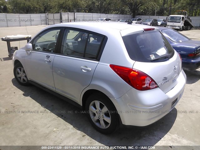 3N1BC13E68L380945 - 2008 NISSAN VERSA S/SL SILVER photo 3