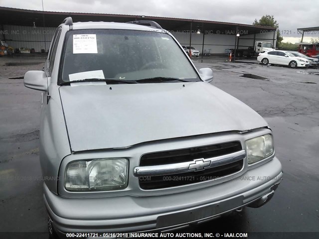 2CNBE634X36924769 - 2003 CHEVROLET TRACKER LT SILVER photo 6