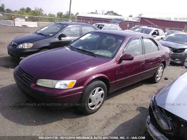 4T1BF22K2VU036091 - 1997 TOYOTA CAMRY CE/LE/XLE RED photo 2