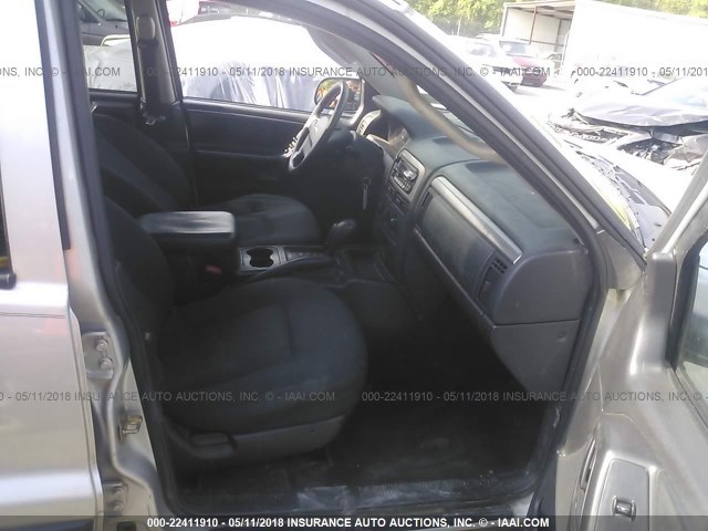 1J4GW48SX4C414816 - 2004 JEEP GRAND CHEROKEE LAREDO/COLUMBIA/FREEDOM 银色 照片 5