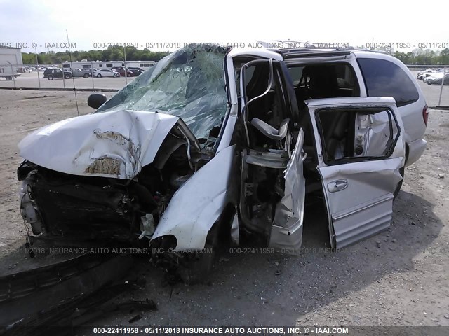 2C8GP64L44R575634 - 2004 CHRYSLER TOWN & COUNTRY LIMITED SILVER photo 2