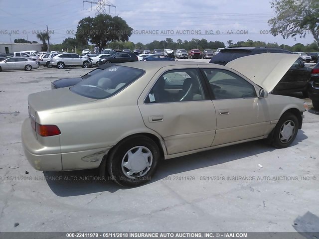 4T1BG22K7YU743589 - 2000 TOYOTA CAMRY CE/LE/XLE GOLD photo 4