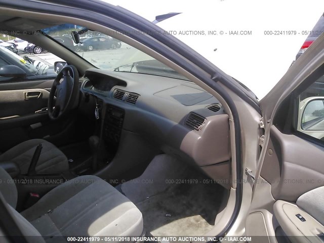 4T1BG22K7YU743589 - 2000 TOYOTA CAMRY CE/LE/XLE GOLD photo 5
