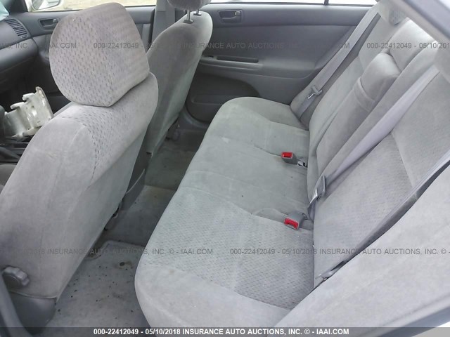 4T1BE32KX2U562005 - 2002 TOYOTA CAMRY LE/XLE/SE თეთრი ფოტო 8