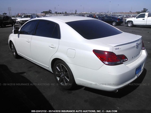 4T1BK36B06U140477 - 2006 TOYOTA AVALON XL/XLS/TOURING/LIMITED WHITE photo 3