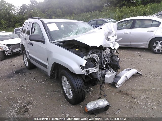 1J4HR48NX5C691411 - 2005 JEEP GRAND CHEROKEE LAREDO/COLUMBIA/FREEDOM 银色 照片 1