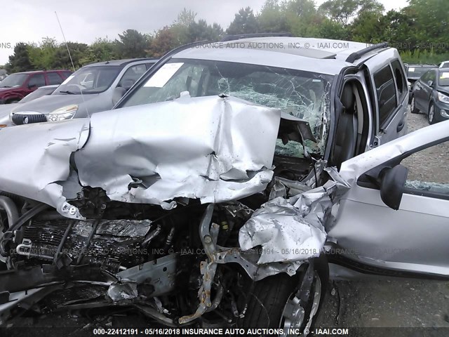 1J4HR48NX5C691411 - 2005 JEEP GRAND CHEROKEE LAREDO/COLUMBIA/FREEDOM 银色 照片 6