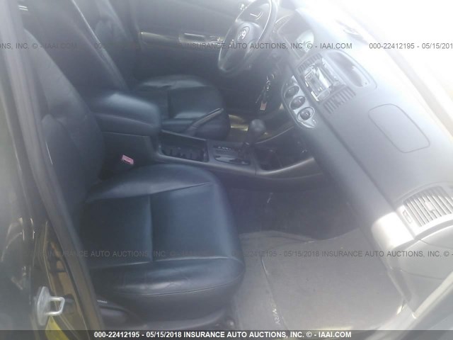 4T1BF30K22U003466 - 2002 TOYOTA CAMRY LE/XLE/SE 黑色 照片 5