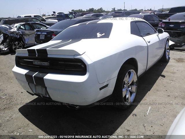 2C3CDYAG0CH133728 - 2012 DODGE CHALLENGER SXT WHITE photo 4