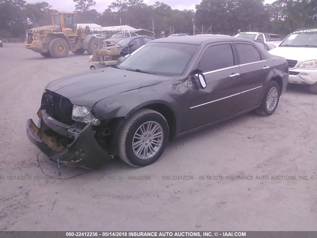 2C3CA5CV5AH269515 - 2010 CHRYSLER 300 TOURING GRAY photo 2