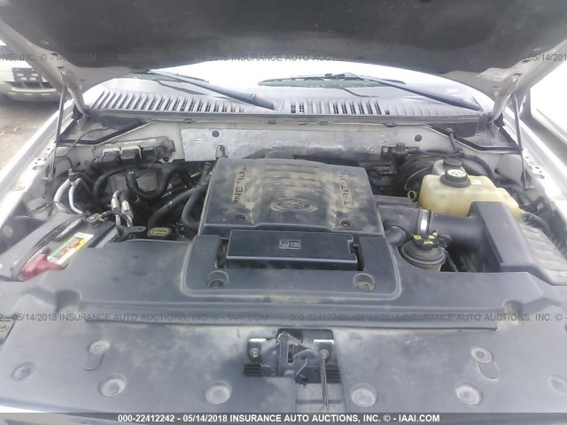 1FMFU16537LA77084 - 2007 FORD EXPEDITION XLT ვერცხლისფერი ფოტო 10