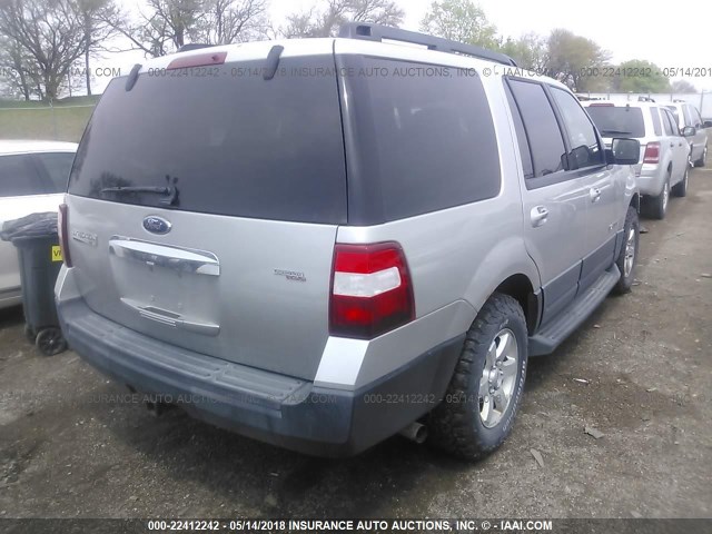 1FMFU16537LA77084 - 2007 FORD EXPEDITION XLT ვერცხლისფერი ფოტო 4