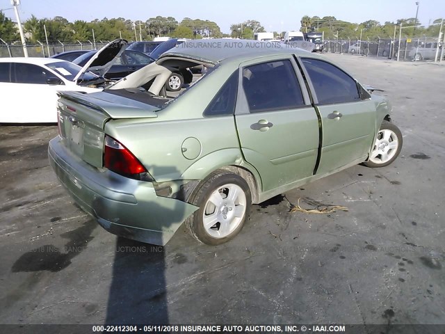 1FAFP34N37W278904 - 2007 FORD FOCUS ZX4/S/SE/SES GREEN photo 4