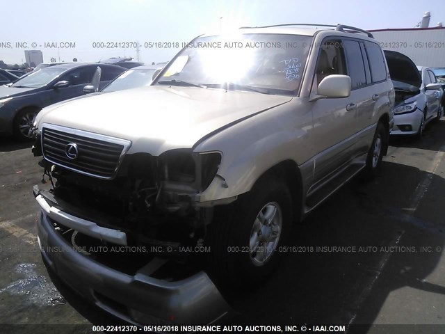 JT6HT00W8X0028029 - 1999 LEXUS LX 470 GOLD photo 2