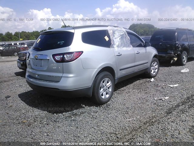 1GNKRFKDXDJ117481 - 2013 CHEVROLET TRAVERSE LS SILVER photo 4