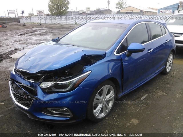 3G1BF6SM4HS505983 - 2017 CHEVROLET CRUZE PREMIER BLUE photo 2