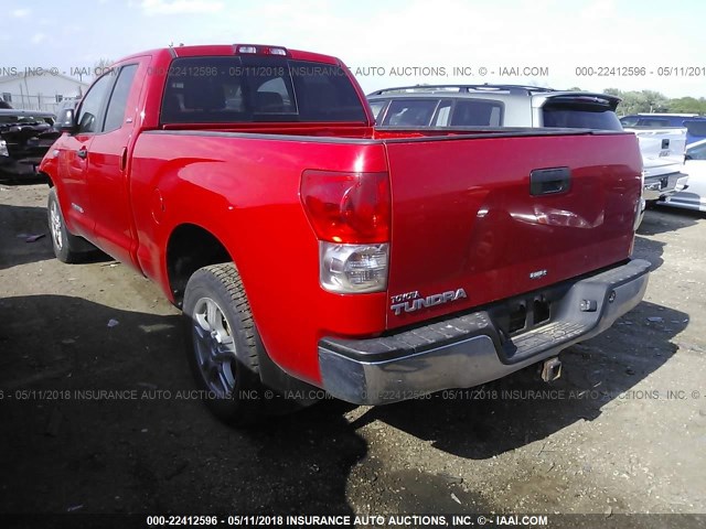 5TFRV54158X036987 - 2008 TOYOTA TUNDRA DOUBLE CAB/DOUBLE CAB SR5 RED photo 3