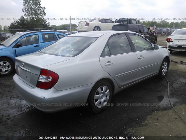 4T1BE32K33U202852 - 2003 TOYOTA CAMRY LE/XLE/SE ვერცხლისფერი ფოტო 4