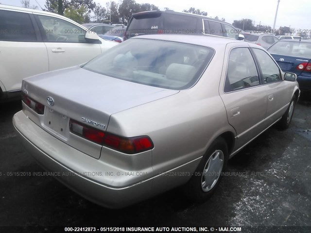 4T1BG22KXXU871761 - 1999 TOYOTA CAMRY CE/LE/XLE GOLD photo 4