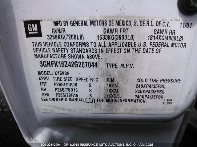 3GNFK16Z42G207044 - 2002 CHEVROLET SUBURBAN K1500 WHITE photo 9