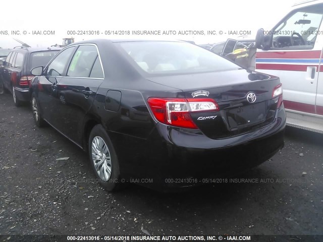 4T4BF1FKXDR310498 - 2013 TOYOTA CAMRY L/SE/LE/XLE 黑色 照片 3