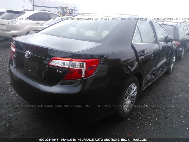 4T4BF1FKXDR310498 - 2013 TOYOTA CAMRY L/SE/LE/XLE 黑色 照片 4