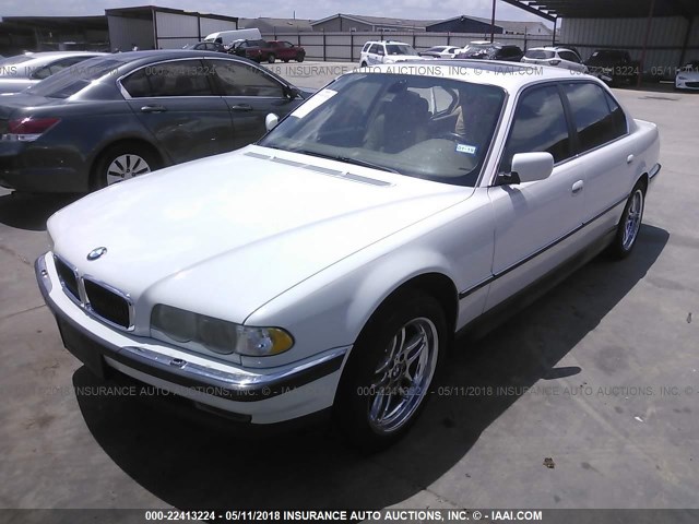 WBAGH8347YDP07392 - 2000 BMW 740 IL WHITE photo 2