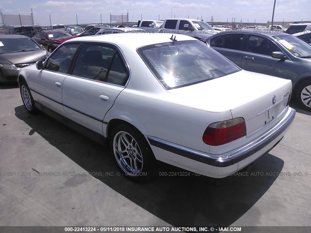 WBAGH8347YDP07392 - 2000 BMW 740 IL WHITE photo 3