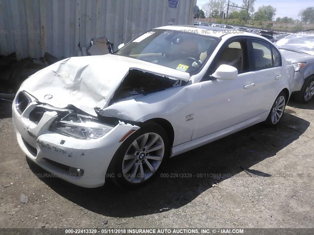 WBAPK5G56BNN26207 - 2011 BMW 328 XI SULEV WHITE photo 2