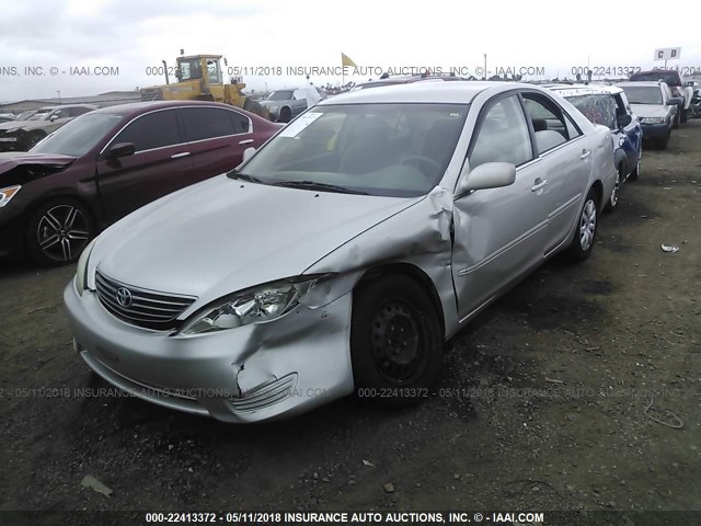 4T1BE32K46U642731 - 2006 TOYOTA CAMRY LE/XLE/SE SILVER photo 2