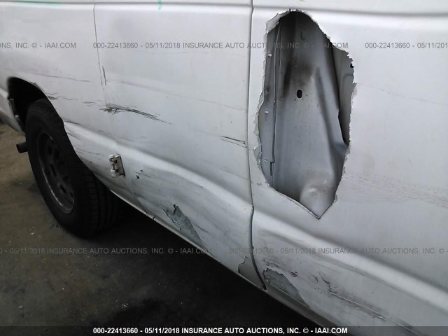 1FTRE14W54HA77614 - 2004 FORD ECONOLINE E150 VAN WHITE photo 6