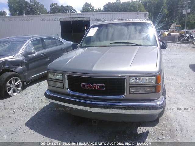 3GKEC16R7XG553490 - 1999 GMC SUBURBAN C1500 GOLD photo 6