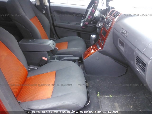 1B3HB48B58D716019 - 2008 DODGE CALIBER SXT ORANGE photo 5