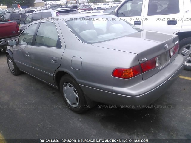 4T1BG22K7YU703786 - 2000 TOYOTA CAMRY CE/LE/XLE 灰色 照片 3