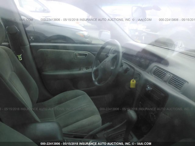 4T1BG22K7YU703786 - 2000 TOYOTA CAMRY CE/LE/XLE 灰色 照片 5