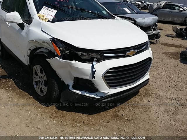 KL7CJKSB7HB052467 - 2017 CHEVROLET TRAX LS WHITE photo 6