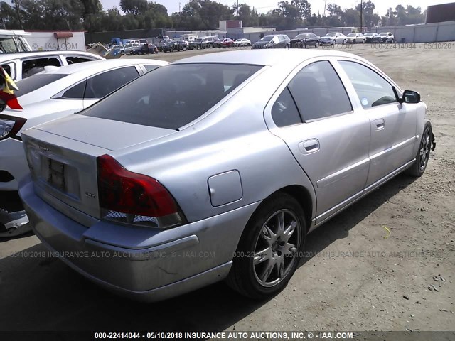 YV1RS592962543213 - 2006 VOLVO S60 2.5T SILVER photo 4