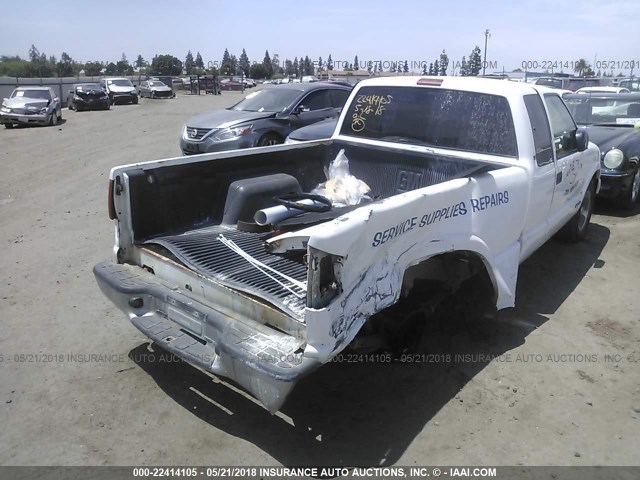 1GCCS1957YK244689 - 2000 CHEVROLET S TRUCK S10 WHITE photo 4