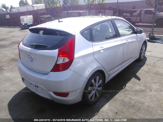 KMHCU5AE7EU148571 - 2014 HYUNDAI ACCENT GLS/SE SILVER photo 4