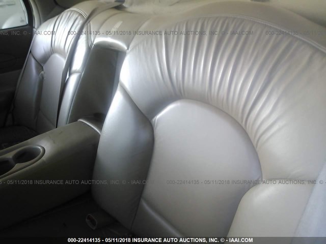 1LNHM97V72Y700451 - 2002 LINCOLN CONTINENTAL  Braun Foto 8