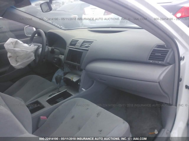 JTNBE46K193190585 - 2009 TOYOTA CAMRY SE/LE/XLE 白色 照片 5