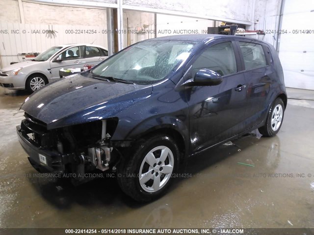 1G1JA6SH4F4158746 - 2015 CHEVROLET SONIC LS 蓝色 照片 2